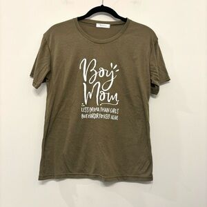 Boy Mom Tshirt green Funny Mom‎ Shirt Women’s size M
